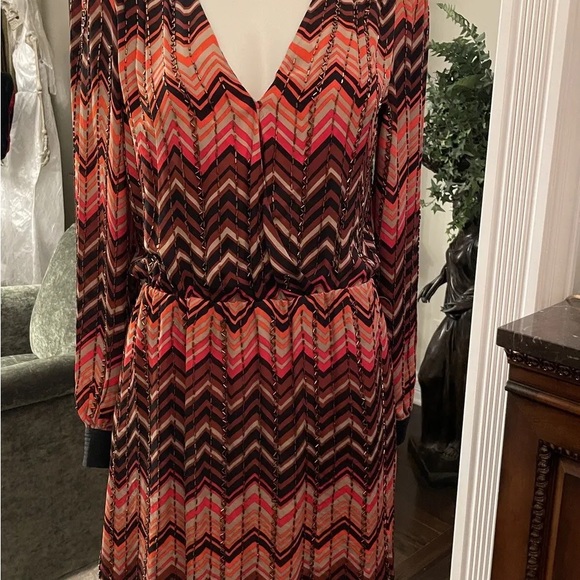 Parker Faux Wrap  Zigzag Print Blouson Silk Mini Dress Sz XS - Picture 2 of 5